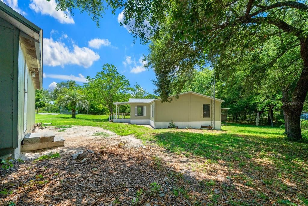 Active With Contract: $210,000 (3 beds, 2 baths, 1264 Square Feet)