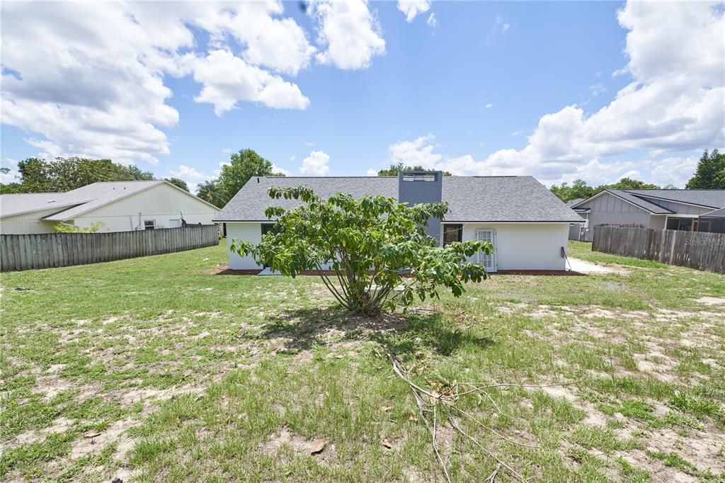 For Sale: $374,000 (3 beds, 2 baths, 1624 Square Feet)