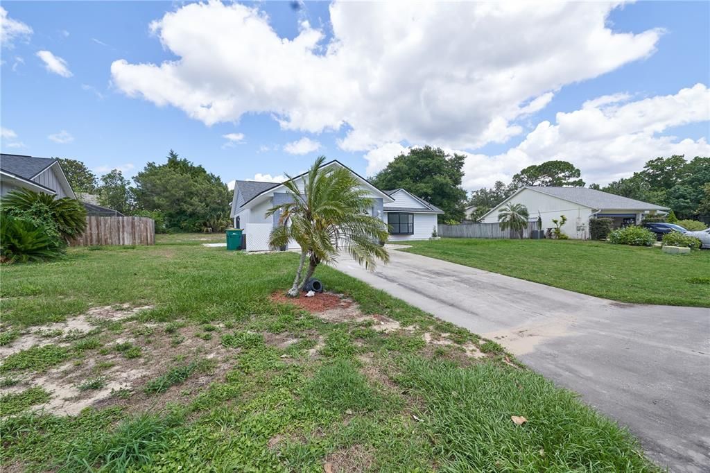 For Sale: $374,000 (3 beds, 2 baths, 1624 Square Feet)