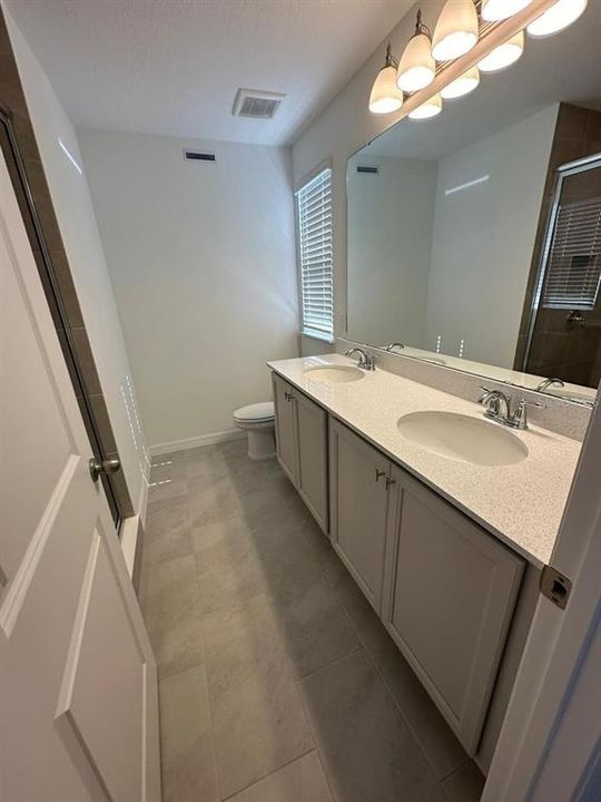 Recently Rented: $2,650 (3 beds, 2 baths, 1544 Square Feet)