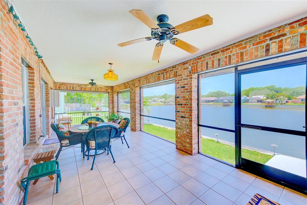 For Sale: $875,000 (4 beds, 2 baths, 2498 Square Feet)