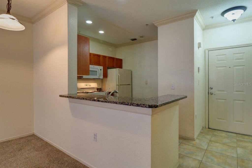 Recently Rented: $1,600 (1 beds, 1 baths, 1020 Square Feet)