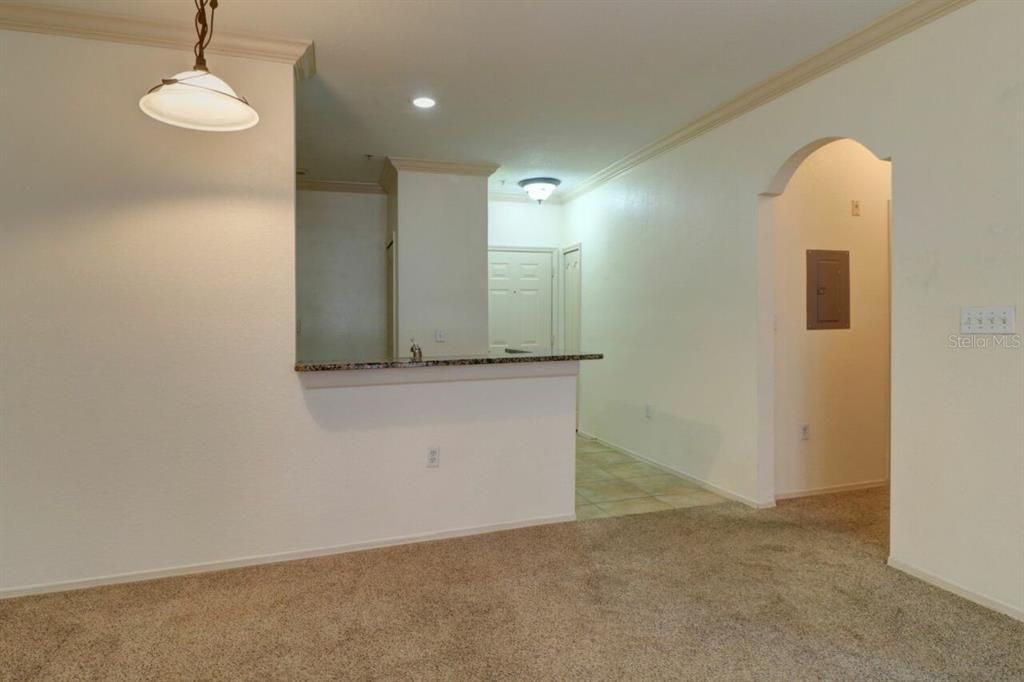 Recently Rented: $1,600 (1 beds, 1 baths, 1020 Square Feet)