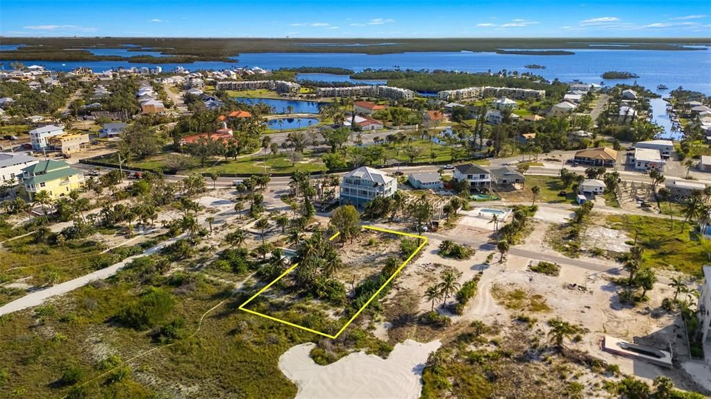 For Sale: $3,799,000 (0.37 acres)