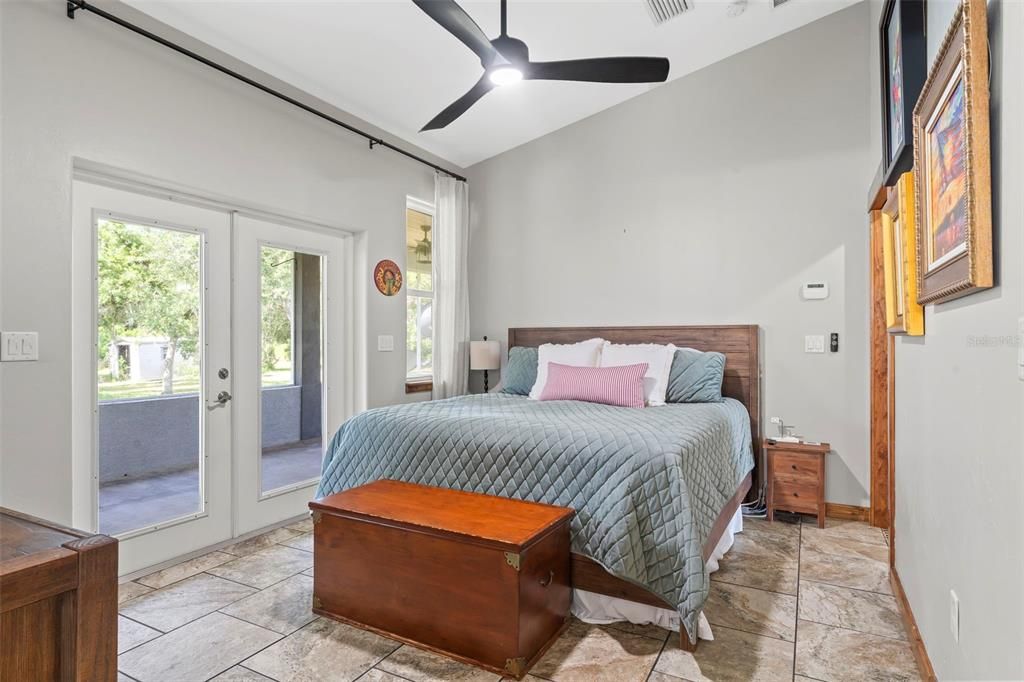 Active With Contract: $475,000 (2 beds, 1 baths, 1240 Square Feet)