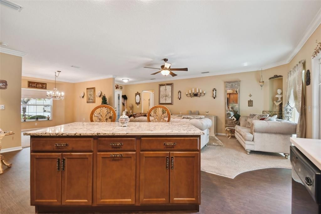 For Sale: $406,000 (3 beds, 2 baths, 1545 Square Feet)
