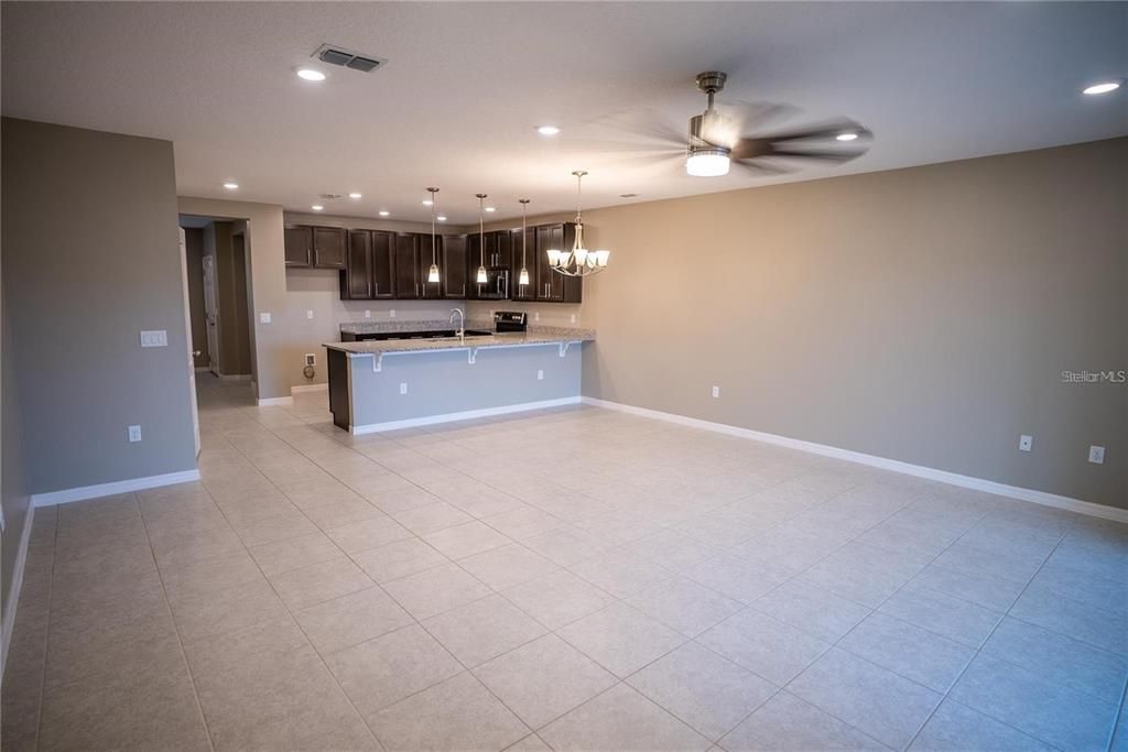 For Rent: $2,150 (3 beds, 2 baths, 1606 Square Feet)