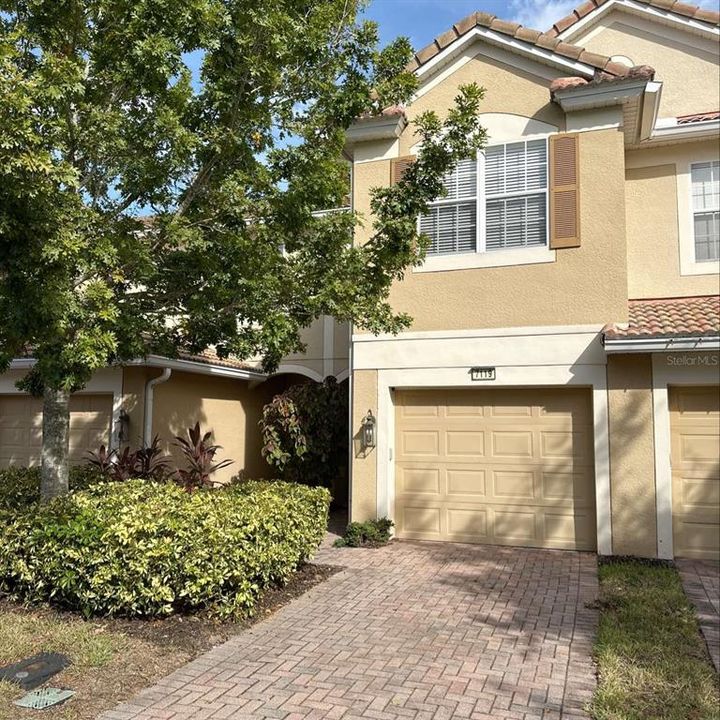 Active With Contract: $2,400 (3 beds, 2 baths, 1527 Square Feet)