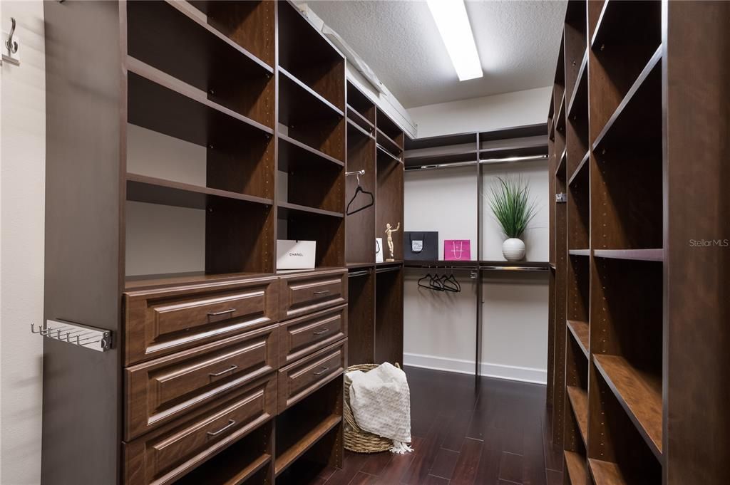 Customized walk-in closet