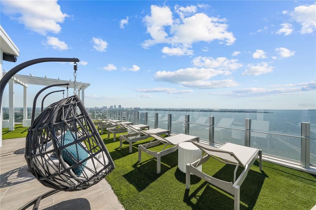 For Sale: $3,795,000 (4 beds, 5 baths, 3159 Square Feet)