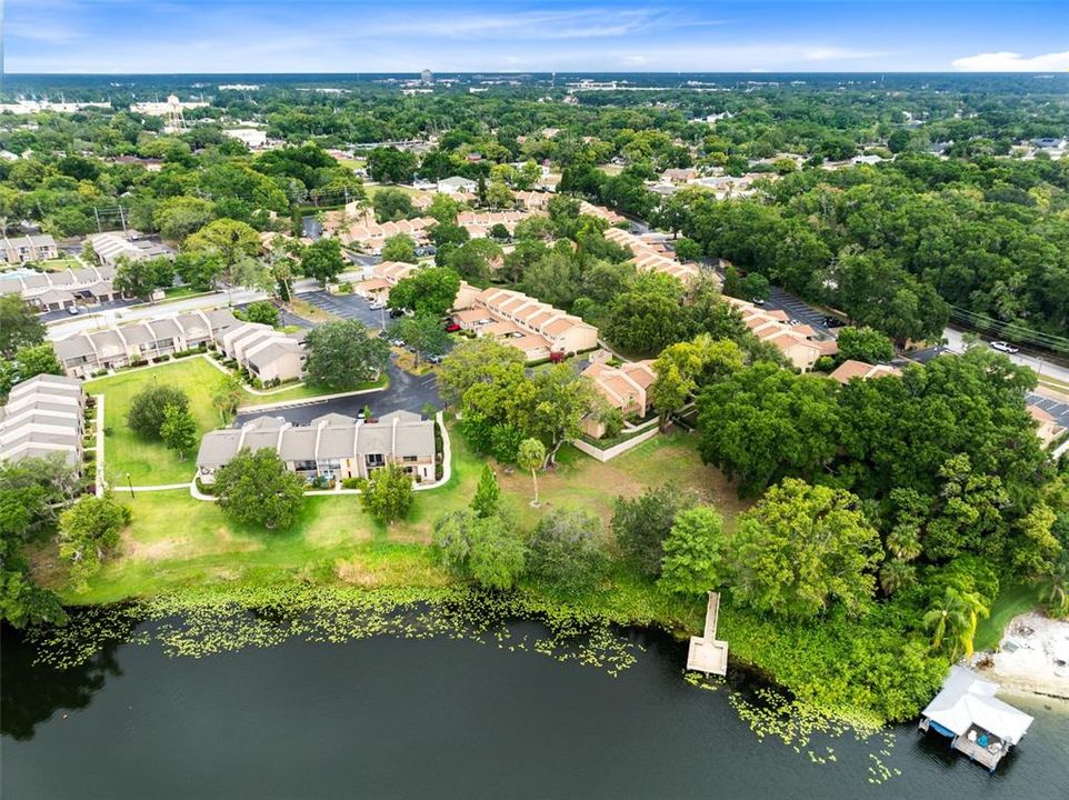 The community sits on the edge of Park Lake.