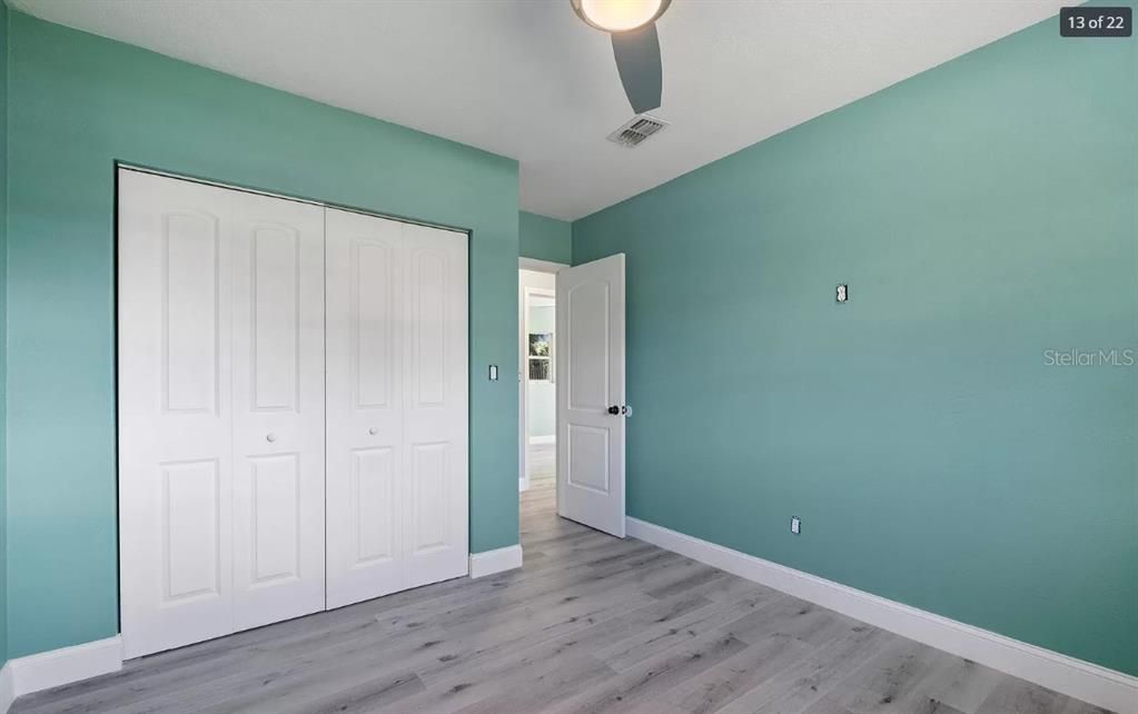 For Sale: $420,000 (3 beds, 2 baths, 1251 Square Feet)