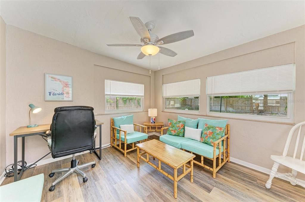 Active With Contract: $439,000 (2 beds, 2 baths, 1149 Square Feet)