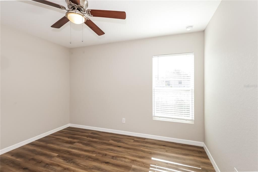 Active With Contract: $329,900 (4 beds, 2 baths, 1833 Square Feet)