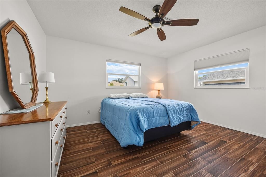 Active With Contract: $435,000 (3 beds, 2 baths, 1992 Square Feet)