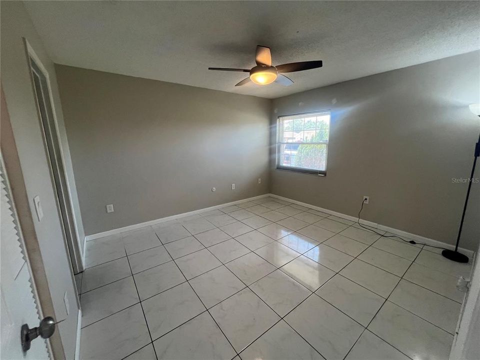 Recently Rented: $2,000 (3 beds, 2 baths, 1090 Square Feet)