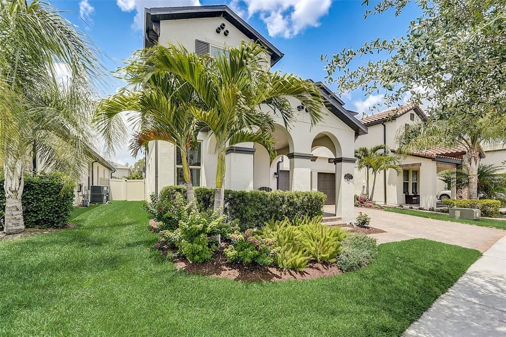 Recently Sold: $945,000 (5 beds, 4 baths, 3267 Square Feet)