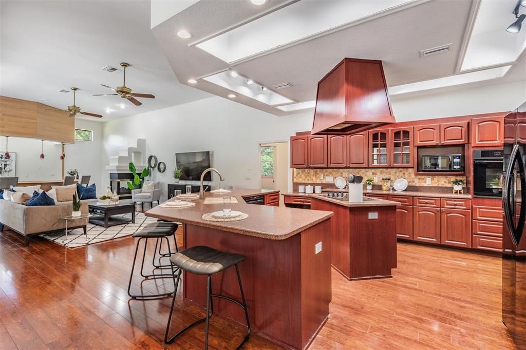 Active With Contract: $900,000 (4 beds, 2 baths, 3601 Square Feet)