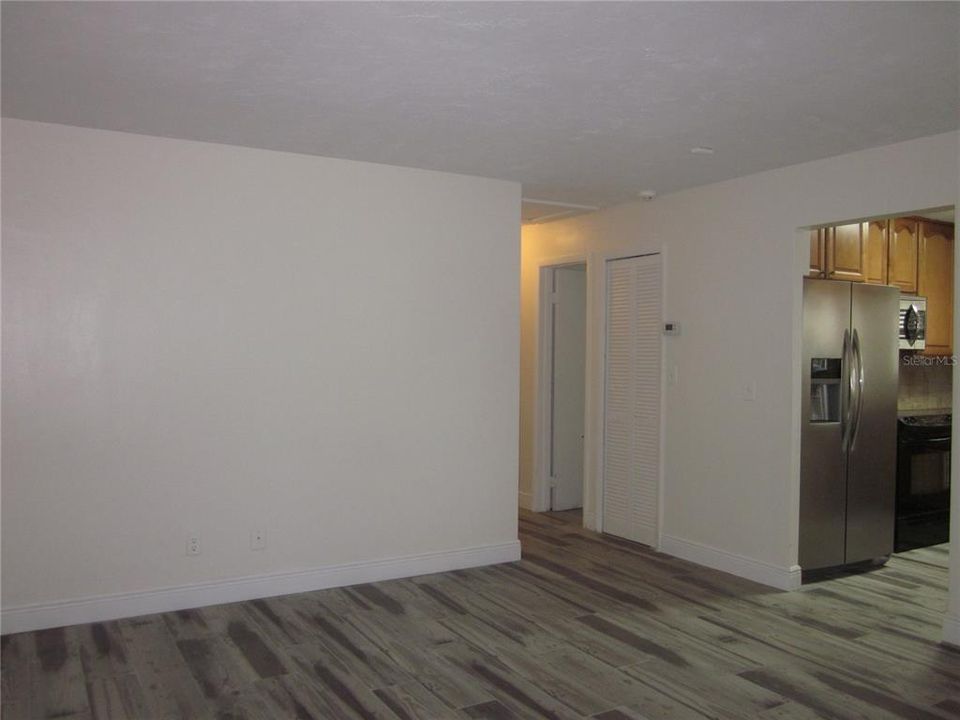 For Rent: $2,700 (3 beds, 2 baths, 1400 Square Feet)