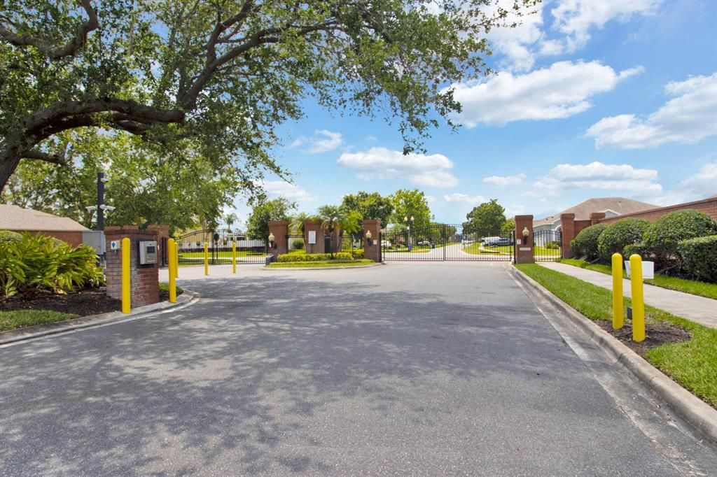 Active With Contract: $525,000 (4 beds, 2 baths, 2126 Square Feet)