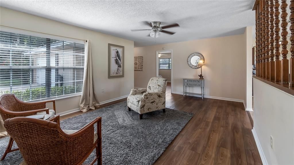 Active With Contract: $275,000 (3 beds, 2 baths, 1296 Square Feet)