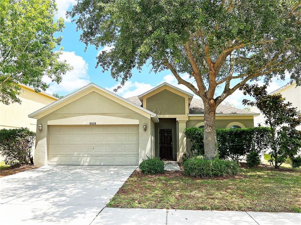 For Sale: $359,900 (4 beds, 2 baths, 1805 Square Feet)