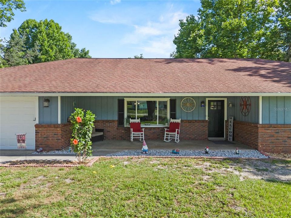 For Sale: $454,000 (3 beds, 2 baths, 2389 Square Feet)