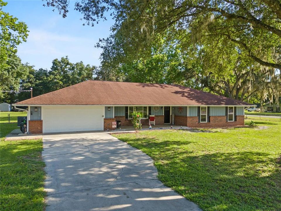 For Sale: $454,000 (3 beds, 2 baths, 2389 Square Feet)