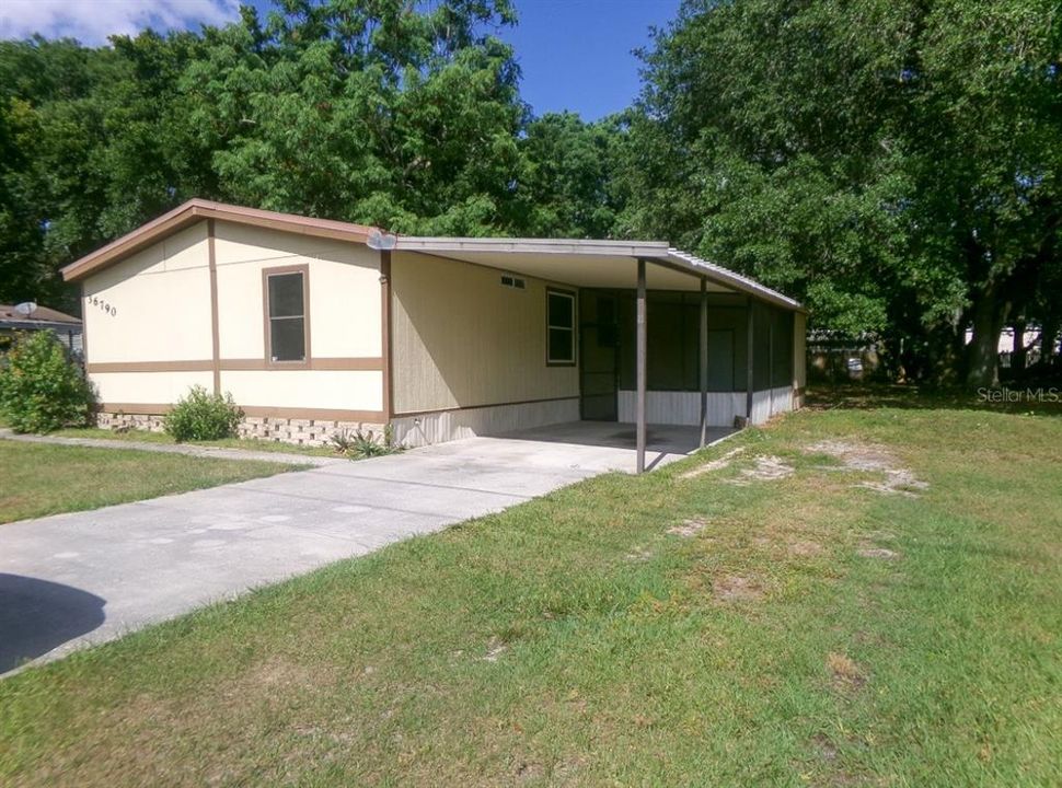 Active With Contract: $154,900 (3 beds, 2 baths, 1056 Square Feet)