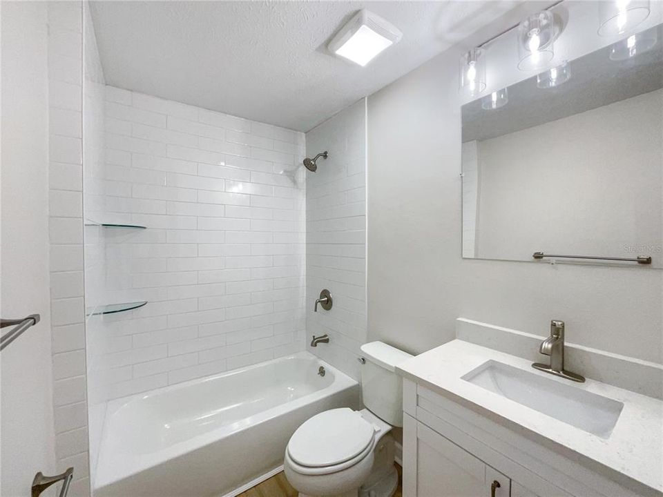 For Sale: $360,000 (3 beds, 2 baths, 1386 Square Feet)
