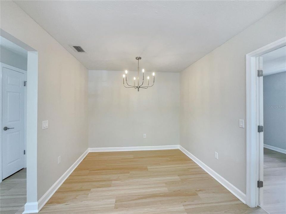 For Sale: $360,000 (3 beds, 2 baths, 1386 Square Feet)