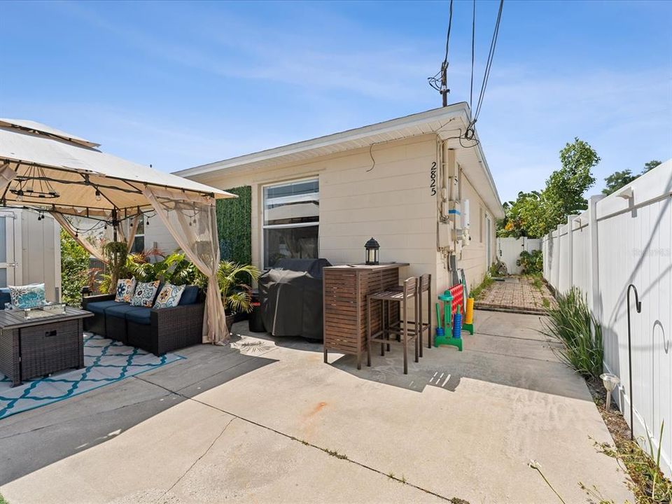 Recently Sold: $474,000 (3 beds, 2 baths, 1200 Square Feet)