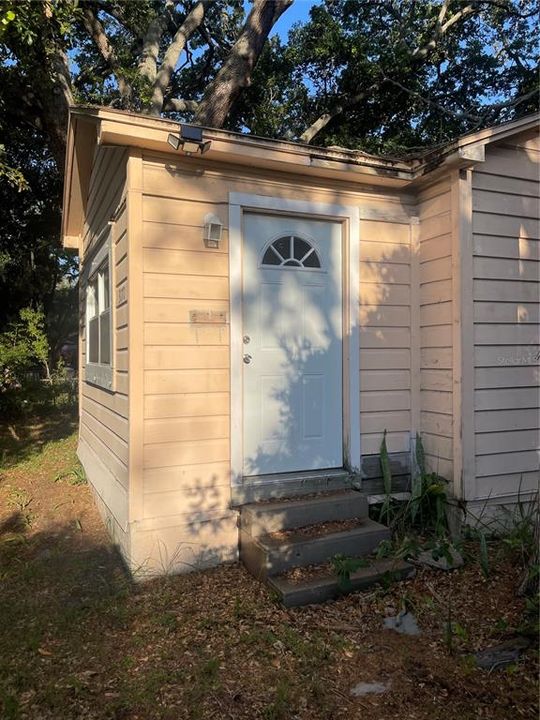 Recently Sold: $174,000 (2 beds, 1 baths, 672 Square Feet)