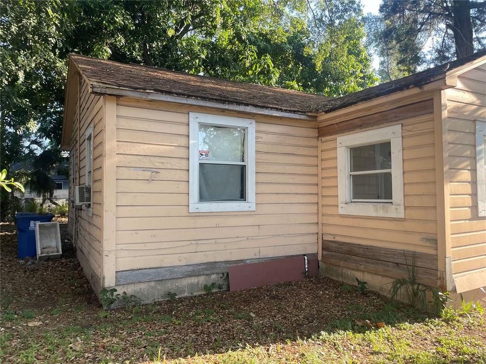 Recently Sold: $174,000 (2 beds, 1 baths, 672 Square Feet)
