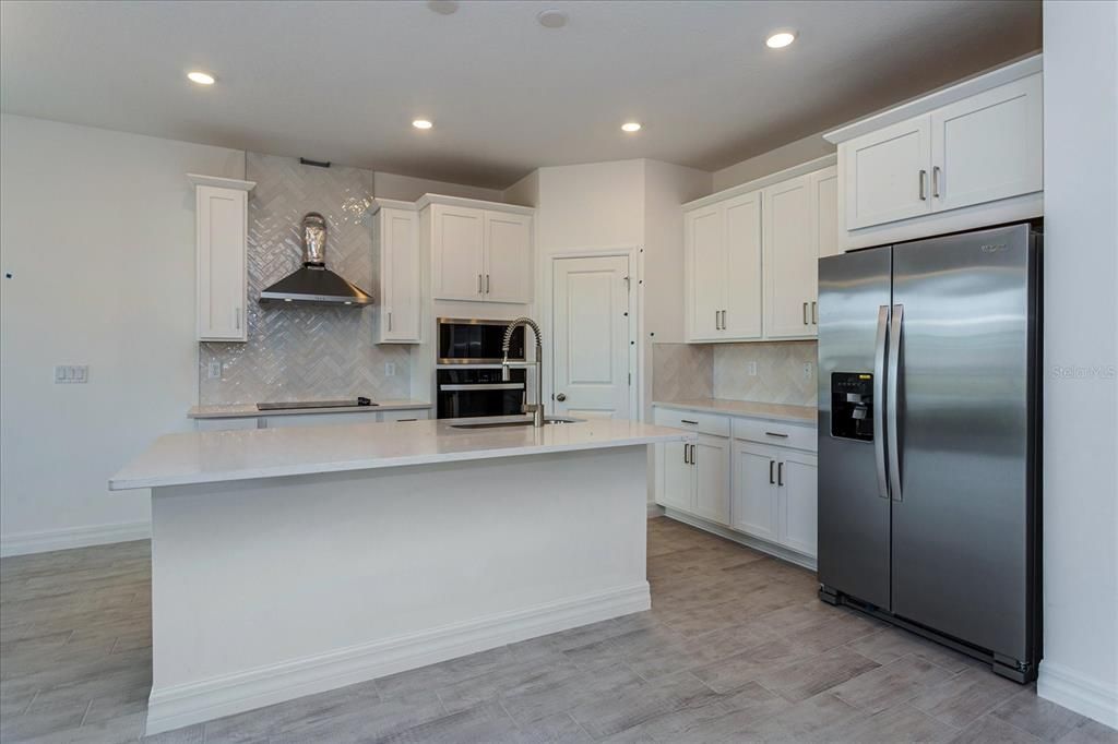 For Sale: $437,165 (4 beds, 2 baths, 1938 Square Feet)
