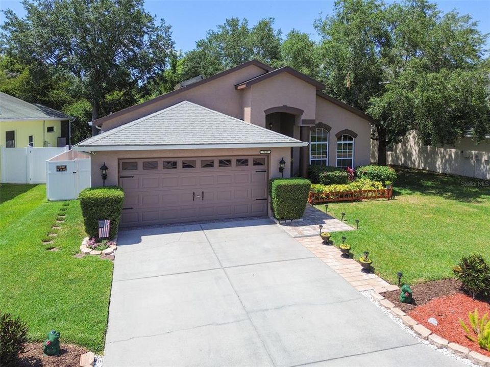 Active With Contract: $349,900 (3 beds, 2 baths, 1661 Square Feet)