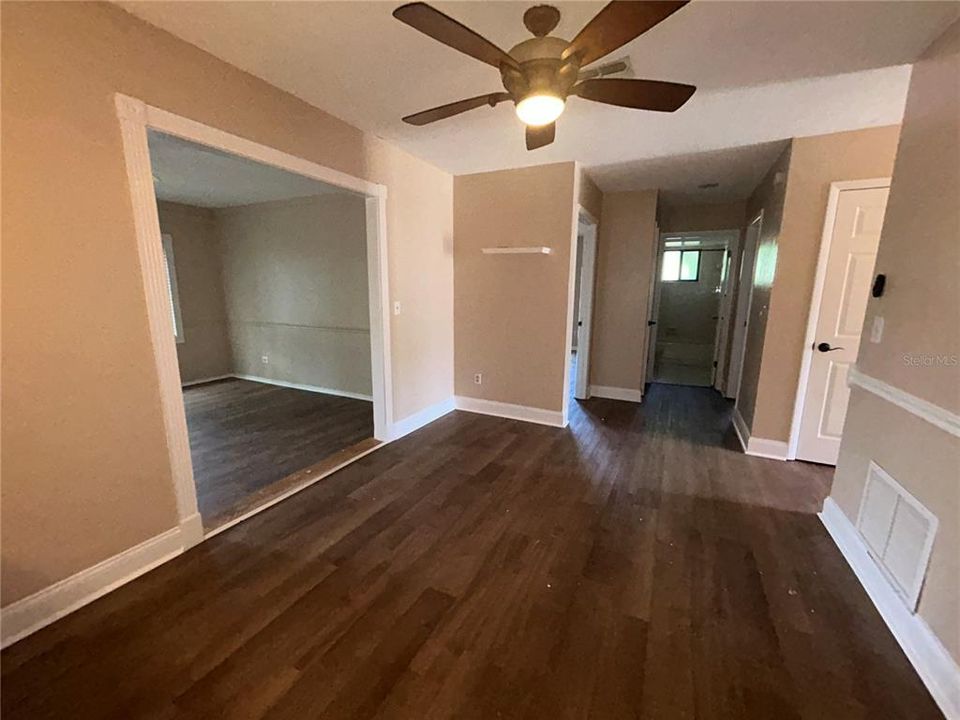 Recently Rented: $1,875 (2 beds, 2 baths, 1462 Square Feet)