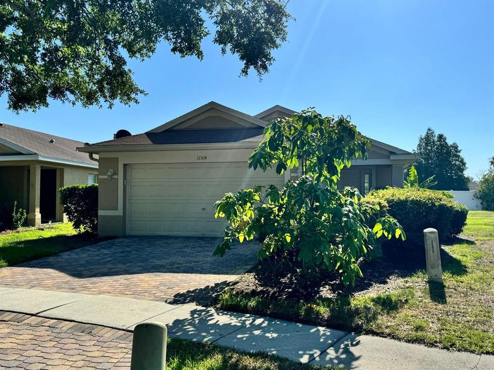 Active With Contract: $2,250 (3 beds, 2 baths, 1263 Square Feet)