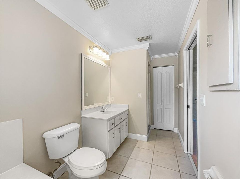 For Sale: $259,000 (3 beds, 2 baths, 1698 Square Feet)