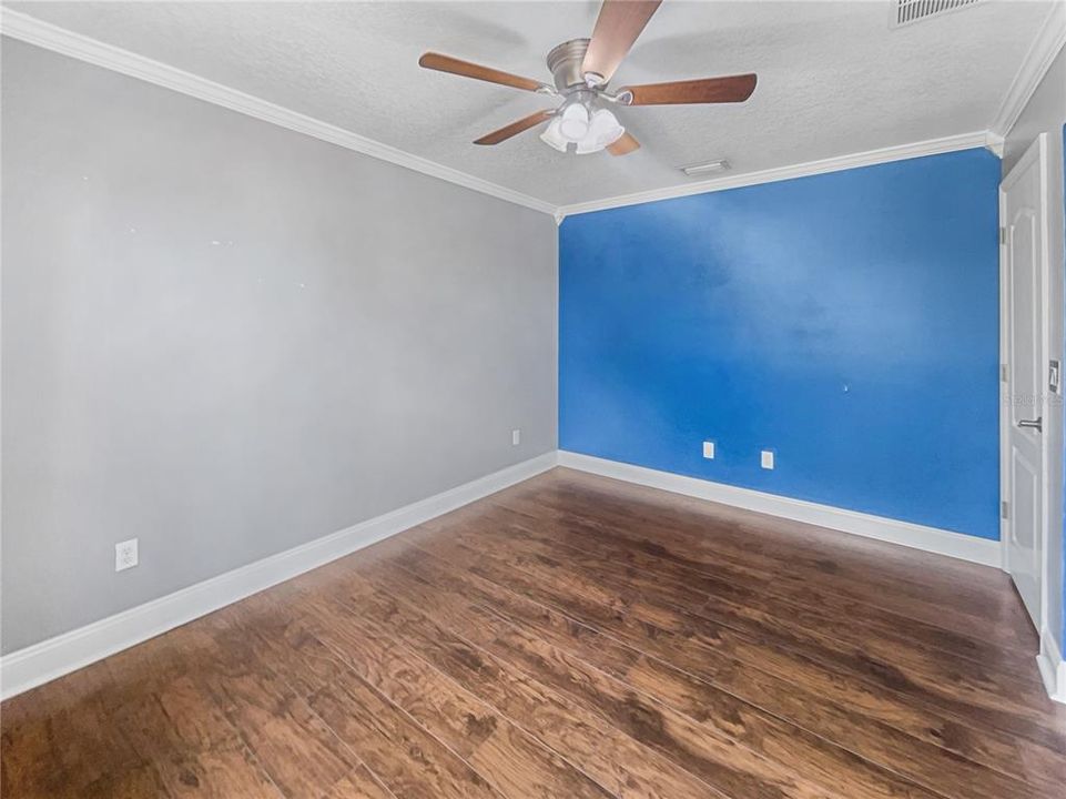 For Sale: $259,000 (3 beds, 2 baths, 1698 Square Feet)