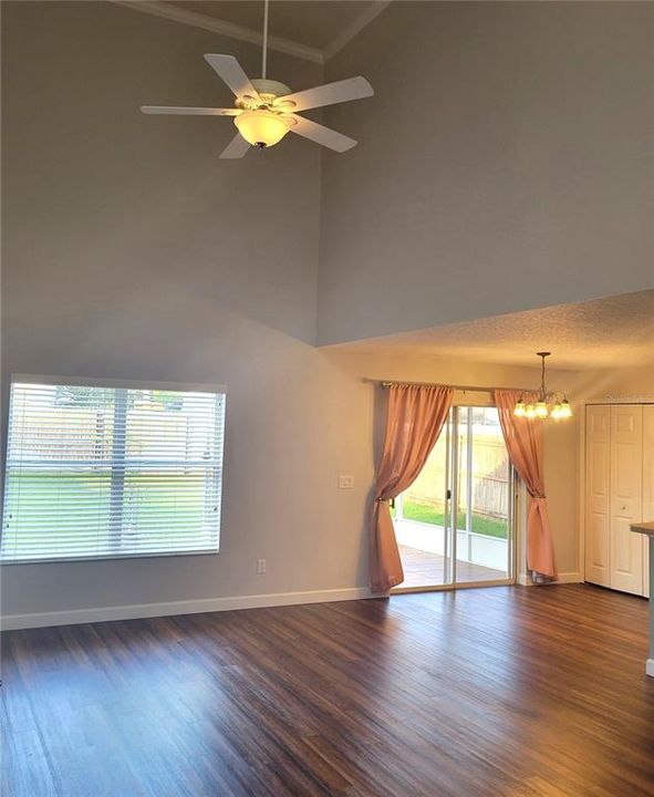 Recently Rented: $2,395 (3 beds, 2 baths, 1338 Square Feet)