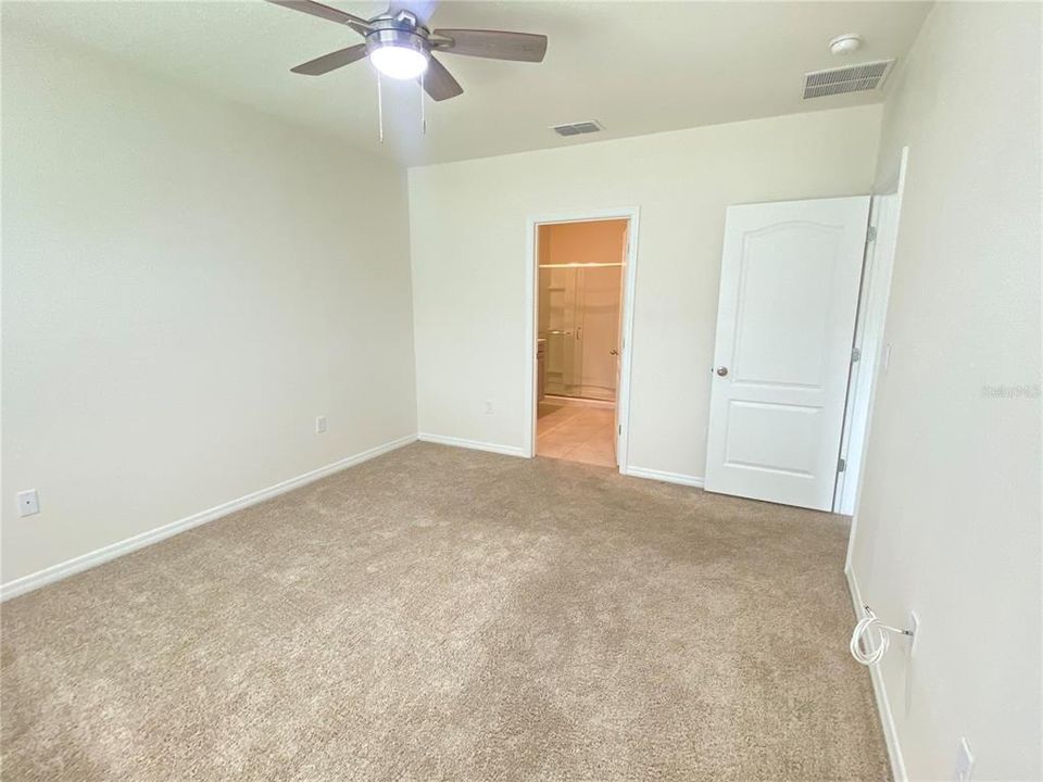 For Rent: $2,295 (4 beds, 2 baths, 1700 Square Feet)
