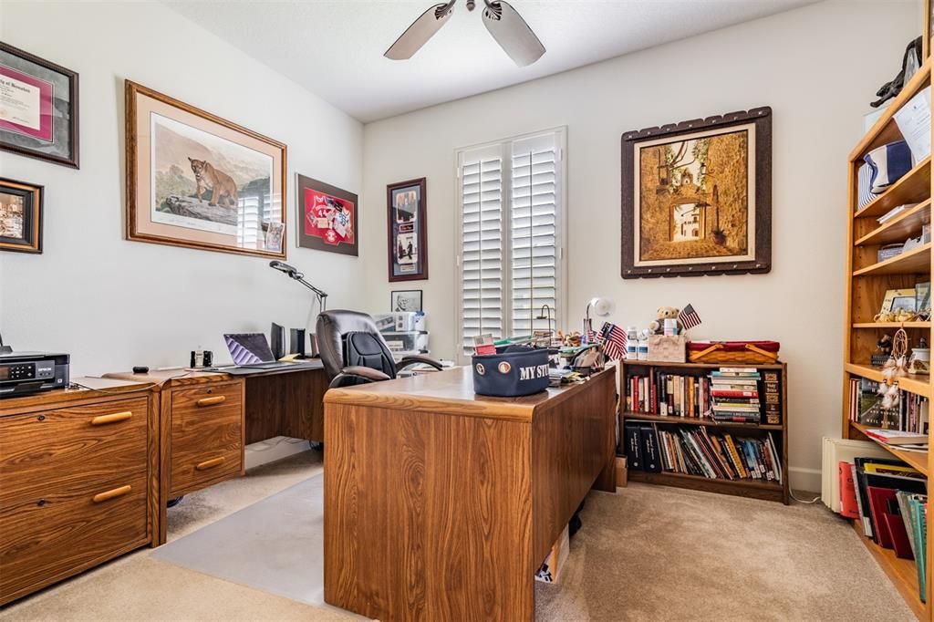 FLEX SPACE in owners retreat used as home office