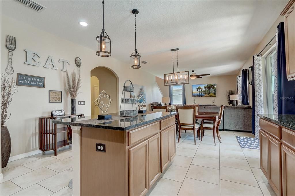 Active With Contract: $499,900 (4 beds, 2 baths, 2840 Square Feet)