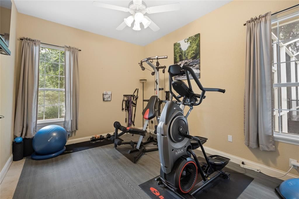 Active With Contract: $650,000 (4 beds, 3 baths, 2904 Square Feet)