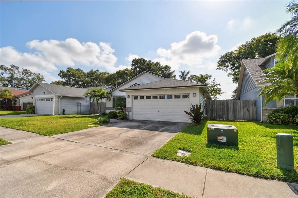 Recently Sold: $430,000 (3 beds, 2 baths, 1525 Square Feet)