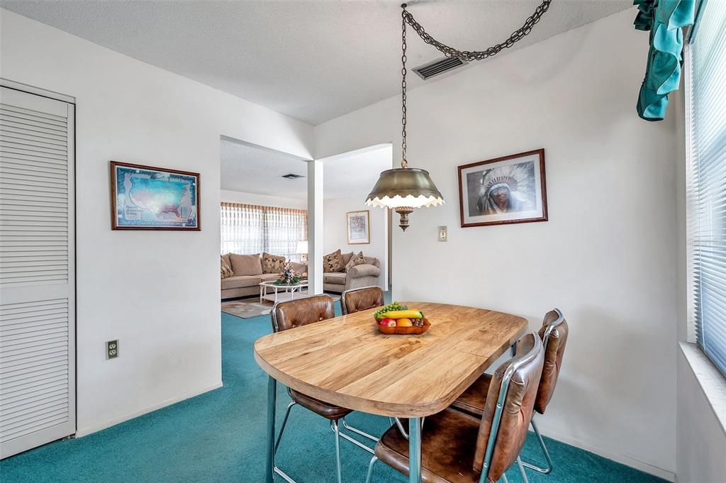 Recently Sold: $365,000 (3 beds, 2 baths, 1832 Square Feet)