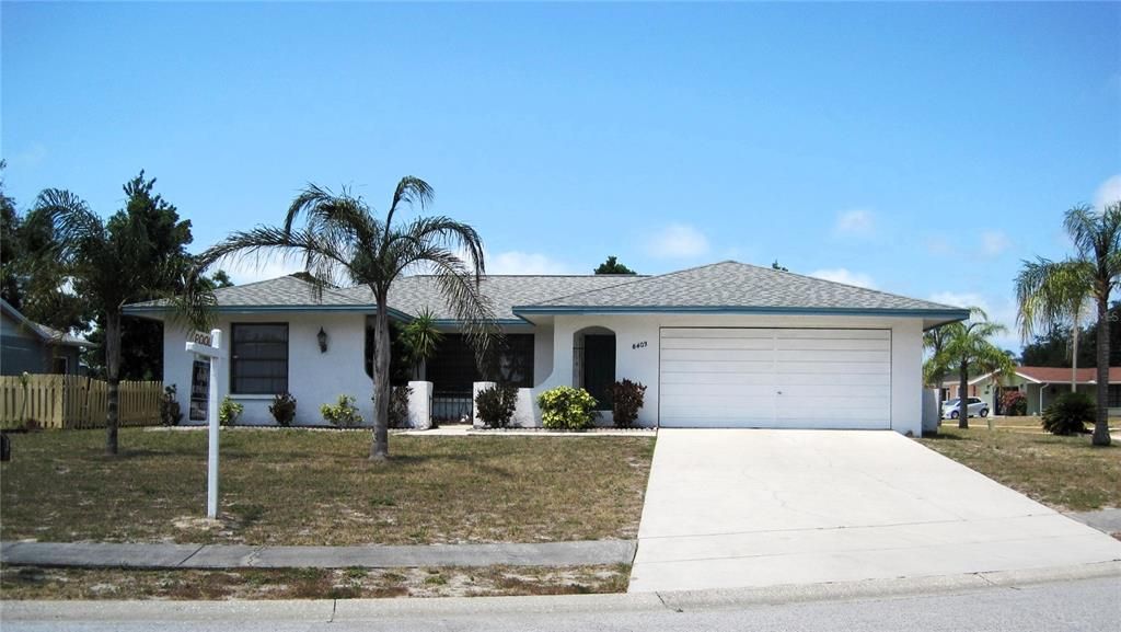 Recently Sold: $365,000 (3 beds, 2 baths, 1832 Square Feet)