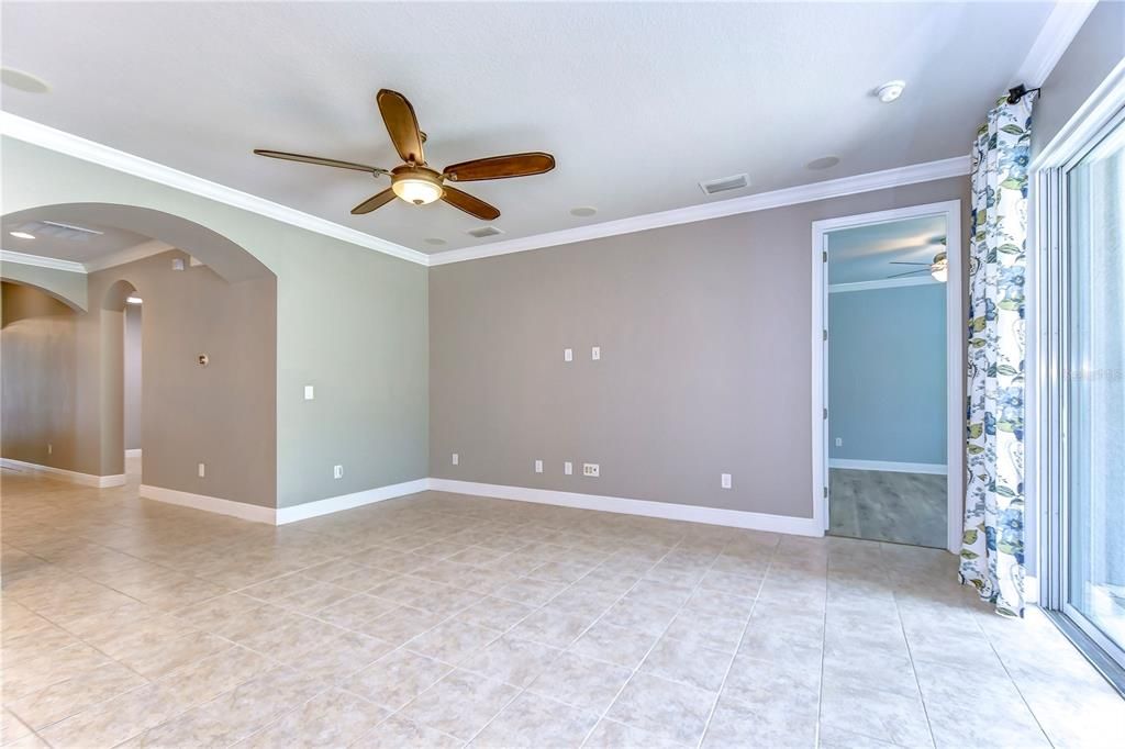 Spacious family room adjacent to kitchen!