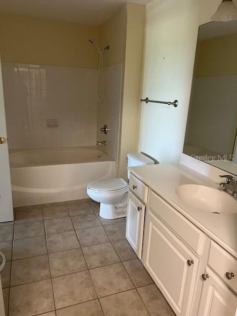 For Sale: $349,900 (1 beds, 1 baths, 810 Square Feet)